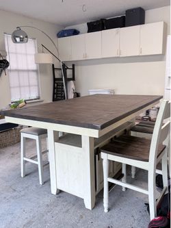Dinning Table and chairs