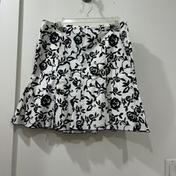 Black And White Floral Skirt Sz 10