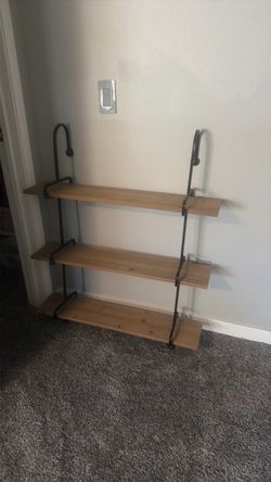 Shelving wall decor