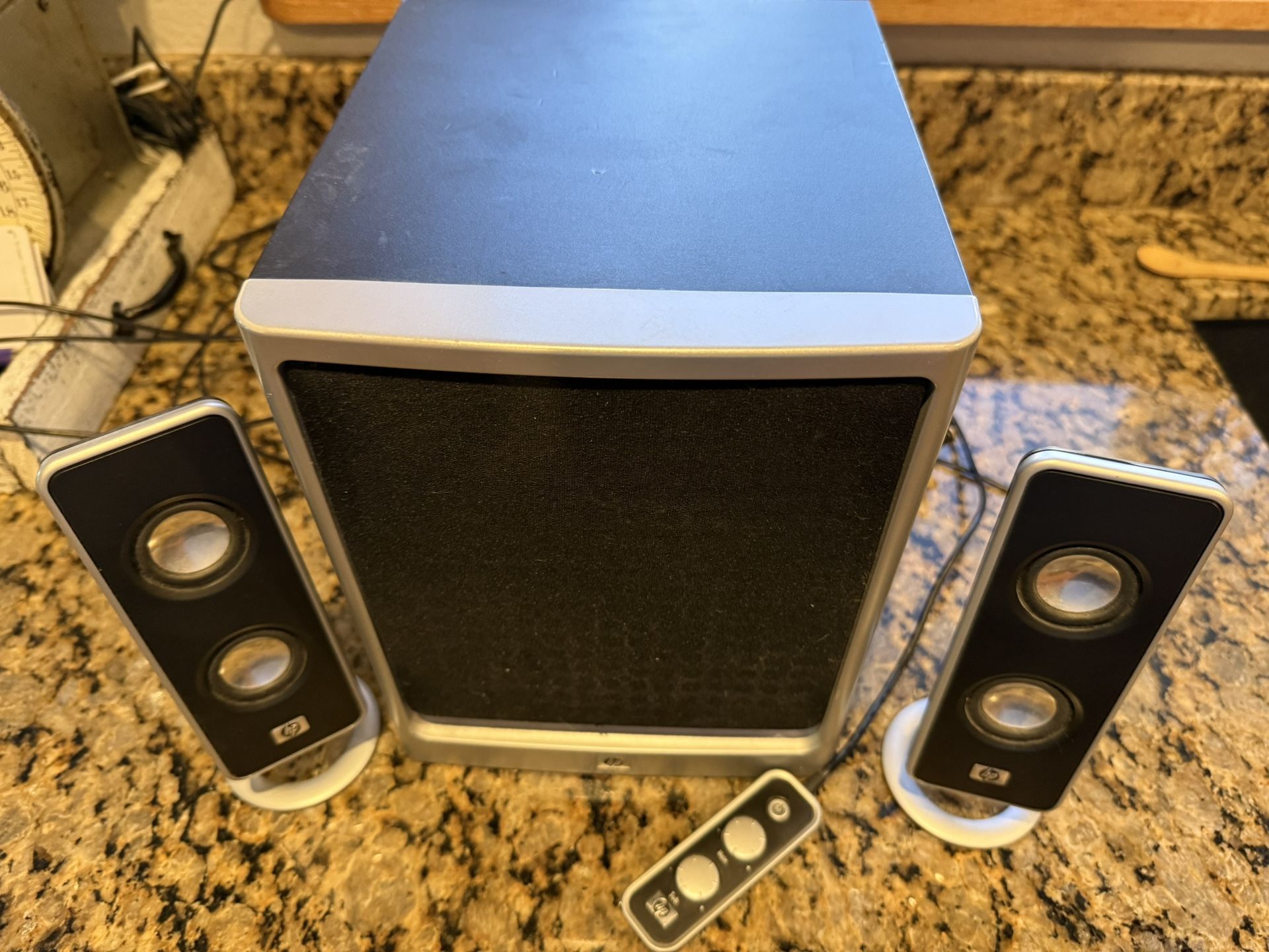 HP Speaker/subwoofer