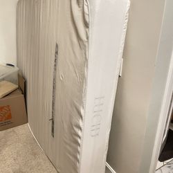 Lucid memory foam Mattress Queen