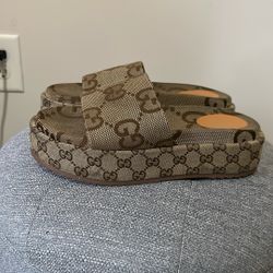 GUCCI Women’s Platform Slides Size 41