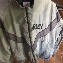 US Army Jacket In Excellent Condition $20 Lg