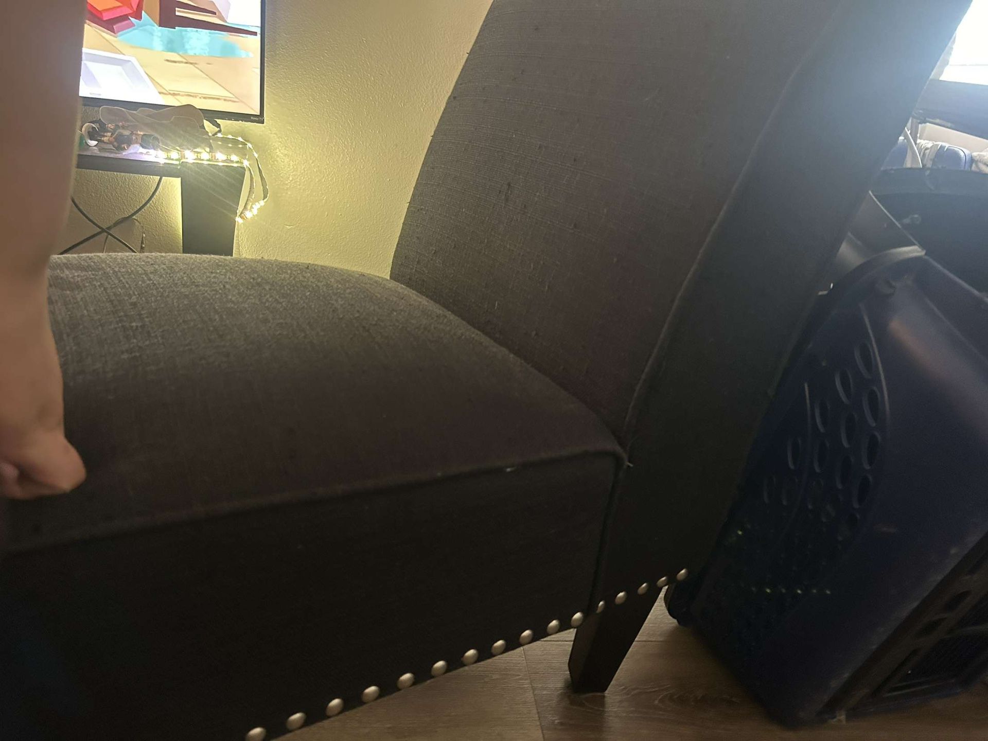 Cushioned Armless Chair