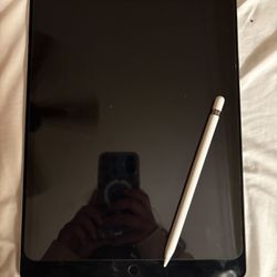 Ipad 11x8 Inches Plus Apple Pen