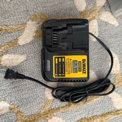 Dewalt power tools DCB112 12v/20v lithium ion battery charger