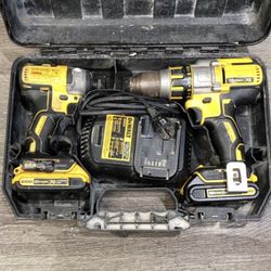 20V MAX XR Hammer Drill and Impact Driver 2 Tool Cordless Combo   Come w 2 batteries and 1 charger