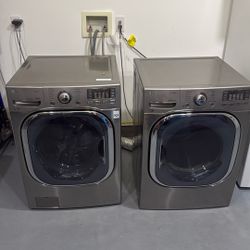 LG Washer and Dryer Combo For Sale