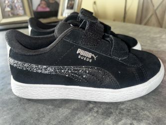 New Girls Size 2 Black Puma Sneakers