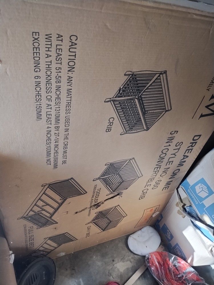 Dream On Me 5 In 1 Convertible Crib