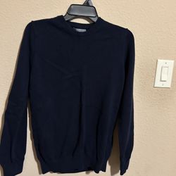 Men’s Sweaters Size Small New Each $12