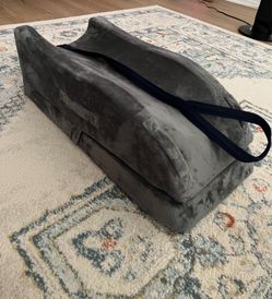 Wedge Pillow for Leg Elevation
