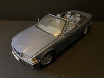 1/18 Diecast Car BMW 325i Convertible