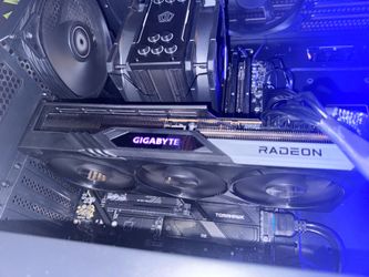Gigabyte Radeon 7700xt