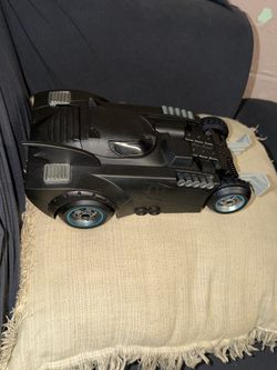 DC Batman Batmobile RC Remote Controlled Car USB Charge No Remote As Is Used Pre Owned.