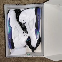 Jordan 5 Retro Grape 2025) Size 10.5 Men New 