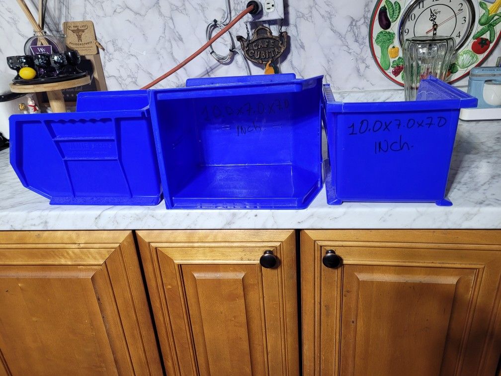 Plastic Stackable Bins