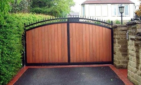 Rv Gates
