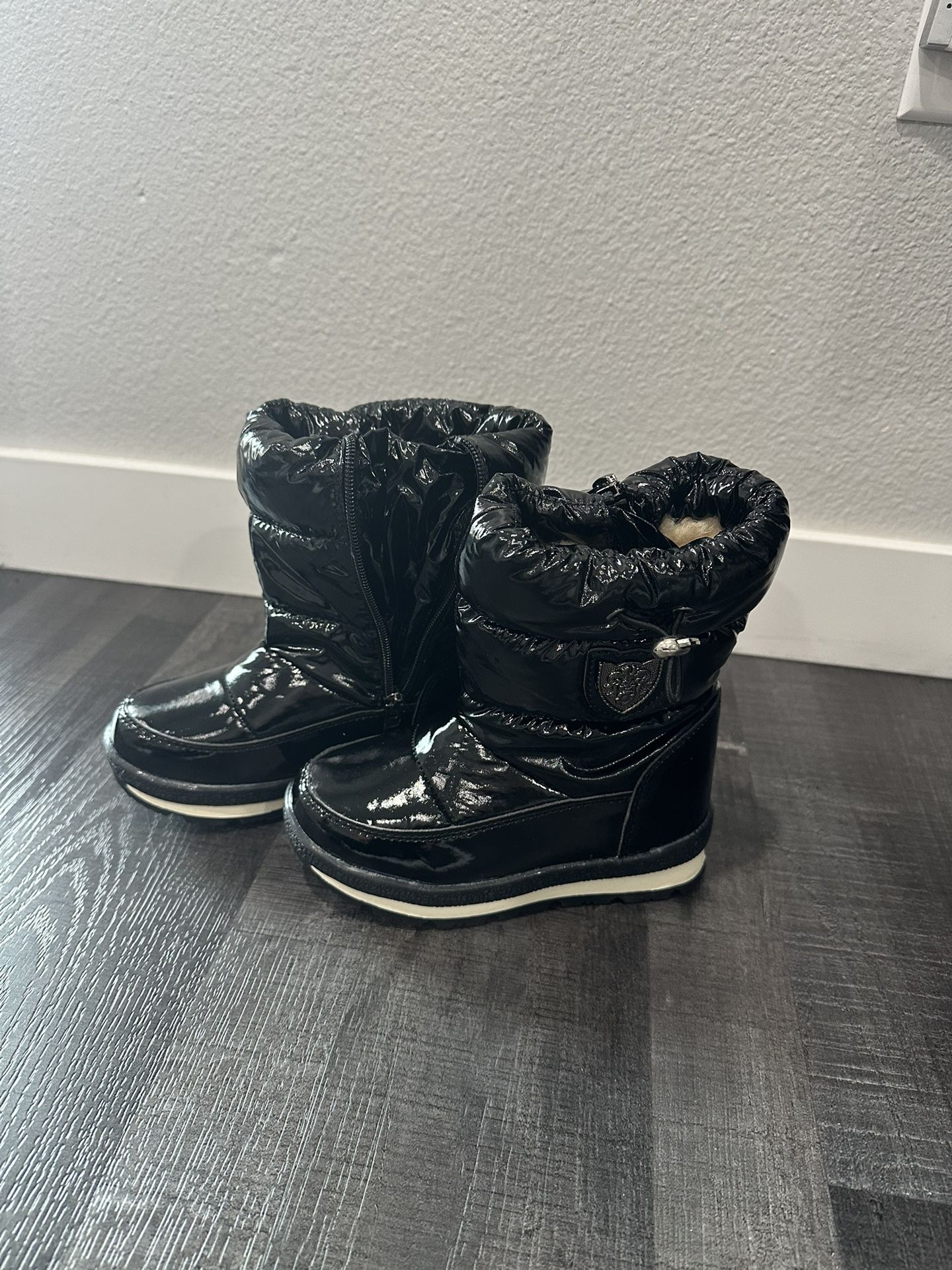 Kids Winter Snow Boots Size 29(running Small 11-11.5 US)