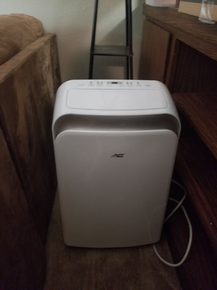 Portable AC/dehumidifier