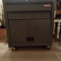 Craftsman Tool Bench With Tools