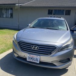 2016 Hyundai Sonata ( Car Still Runs, And Reverses , Needs Body Work To Be Driven In Freeway) 
