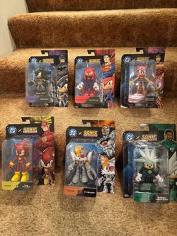 DC/Sonic action figures (various)