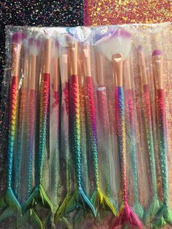 Makeup 💄 Lovers 😍 Check Out 👀 My Page & $ave 💯 1st Time Customers 👑 Free Gift 🎁