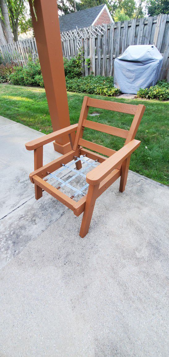 Wooden Lawn Chair 