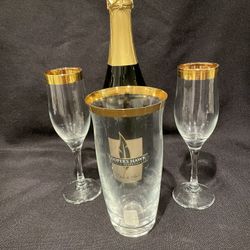 Gold Rimmed Champagne Glasses 