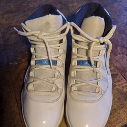JORDAN 11 RETRO LEGEND BLUE SIZE 13