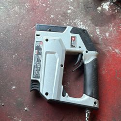 Porter Cable Ts056 Air Stapler And Brad Nailer 