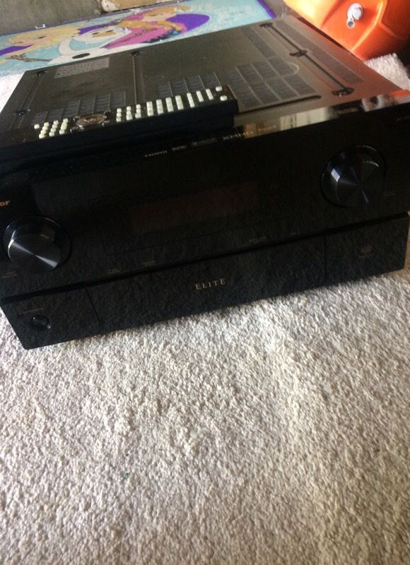 Pioneer audio/video multi channel receiver