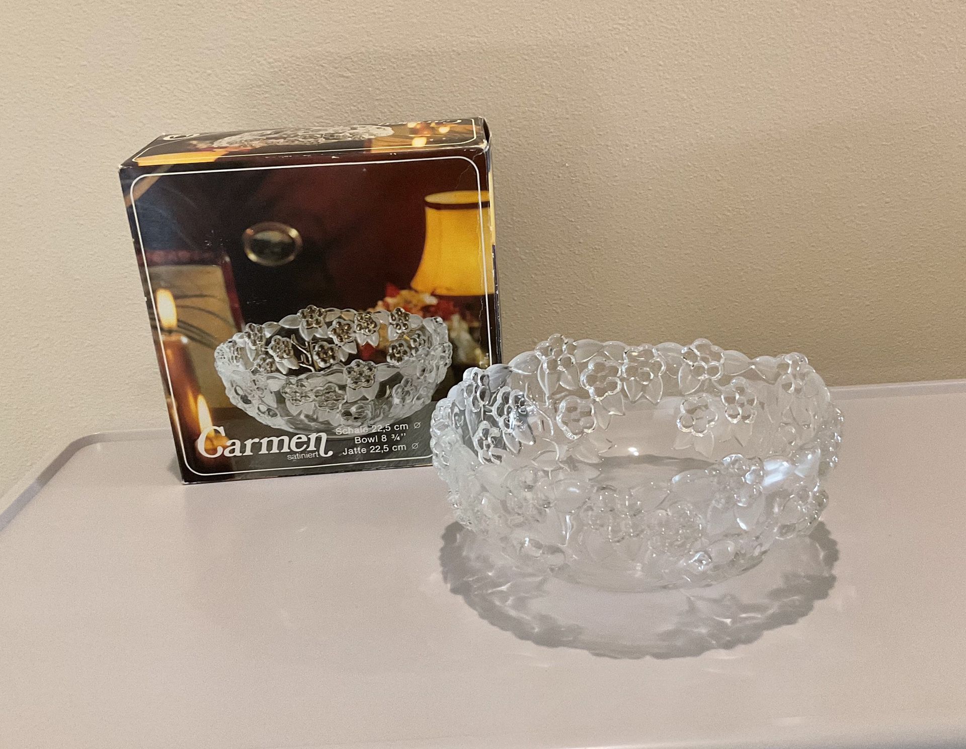 Glass Impression Bowl 8.75 in - Carmen Satiniert