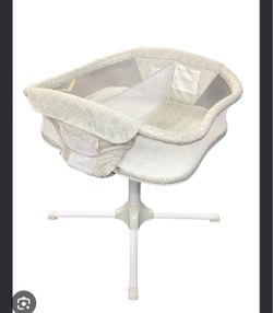 Halo twin bassinet