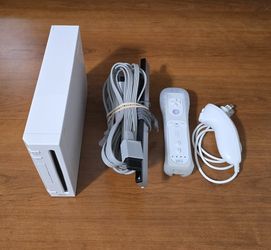 White Nintendo Wii