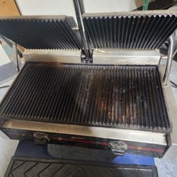 Adcraft SG-813 Double Commercial Panini Press w/ Cast Iron Grooved Plates, 120v