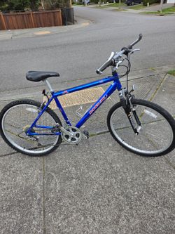 Bike Mongoose MGX 26", Speed 21,Very Good Condition