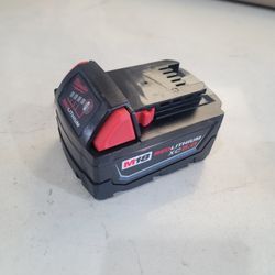 Milwaukee
M18 18-Volt 5.0 Ah Lithium-Ion XC Extended Capacity Battery Pack