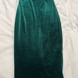 Windsor Midi Velvet Dress for Sale in San Bernardino, CA - OfferUp