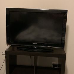 Toshiba TV 42”