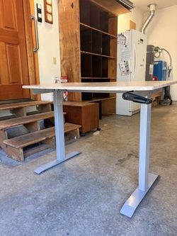 Standing desk
