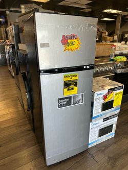 Refrigerators Different Sizes / Models & Brands Take One Home In Payments Read Description
