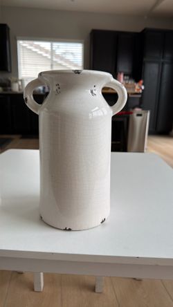 Ceramic white vase