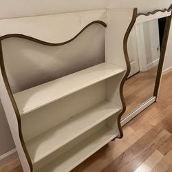 Solid Wood Shelves EXCELLLENT CONDITION 