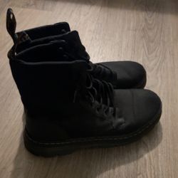 Dr. Martens Combs Leather Boots Black