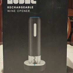 Modal™ - Rechargeable Wine Opener - Black (NEW)