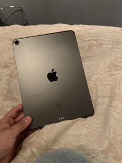 iPad Pro 11 inch cellular