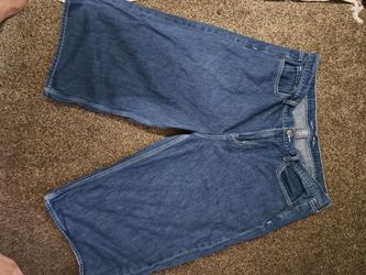 Womans capris