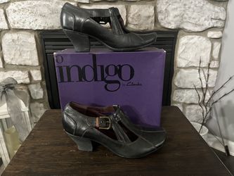 Women’s Casual Shoes Size 8.5 By Indigo